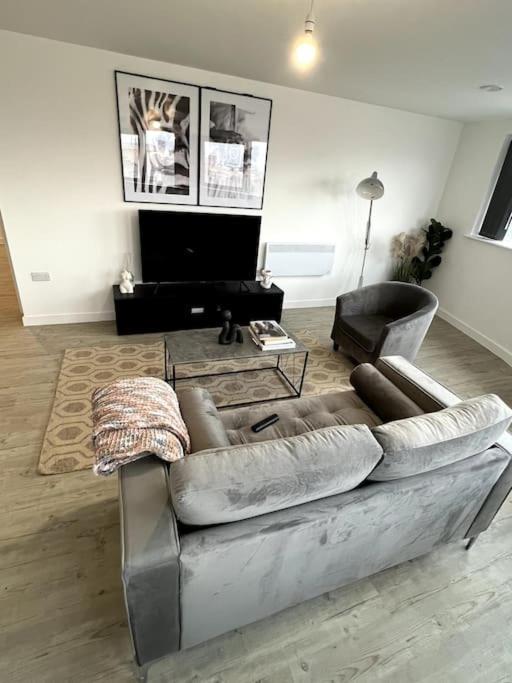 Luxurious City View Apartment In Salford Manchester Exterior foto